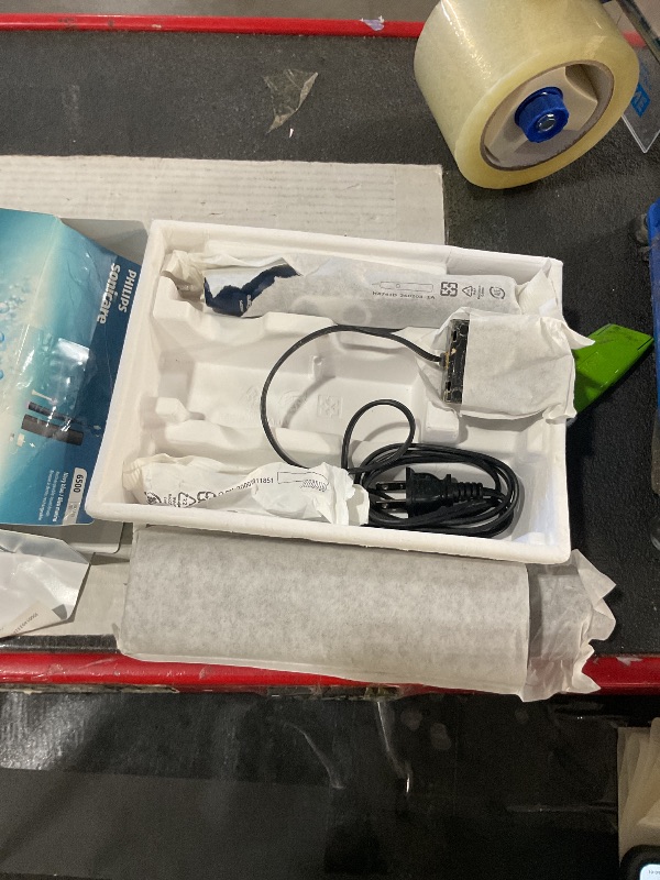 View 8 of ***MISSING PARTS***MAJOR DAMAGE***
Philips Sonicare 6500 Sonic Electric Toothbrush
