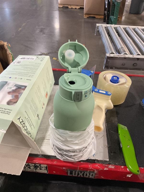 View 2 of ***MINOR DAMAGE***
Momcozy Portable Bottle Warmer