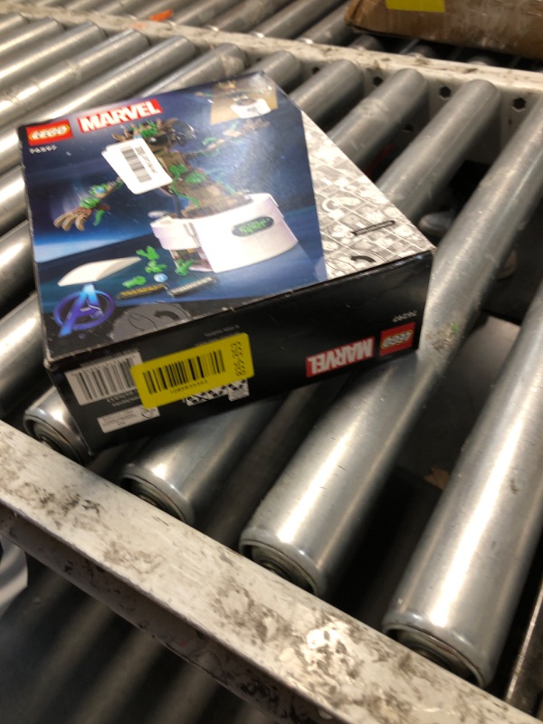 View 2 of ***FACTORY SEALED*** LEGO Marvel Dancing Groot Building Set 76297