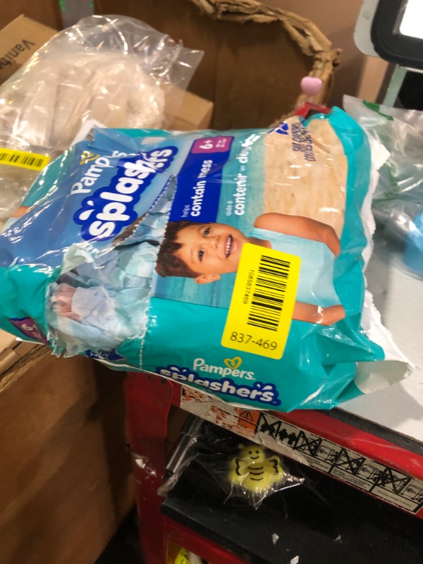 Photo 1 of
Pampers Splashers Swim Diapers, Size 6+, 15 Count, Disposable Swim Diapers, Contains Mess, No Swell