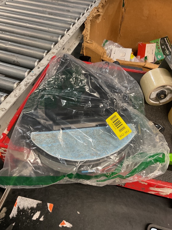 View 2 of ***MINOR DAMAGE***
Tikom G8000 Max Robot Vacuum and Mop Combo