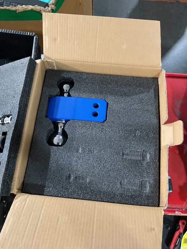 Photo 1 of ***LIKE NEW/OPEN BOX***
METOWARE Aluminum Adjustable Trailer Hitch, Fits 2.5'' Receiver, 6'' Drop