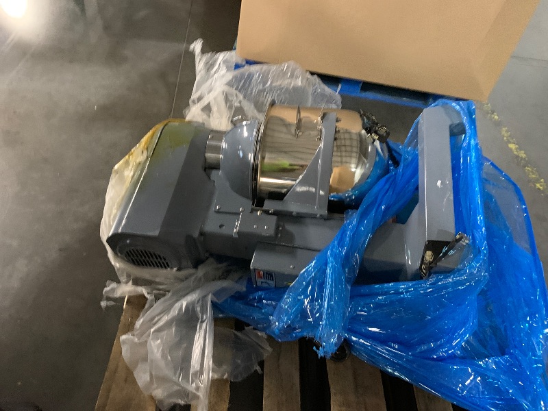 Photo 1 of ***DAMAGED - SEE NOTES/PICTURES*** VEVOR Commercial Food Mixer 15Qt, Commercial Mixer with 3 Adjustable Speeds, 550W Dough Mixer,Commercial Stand Mixer with Stainless Steel Bowl