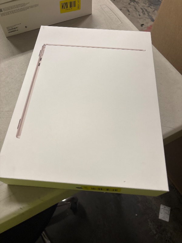 Photo 1 of Apple 2026 MacBook Air 13-inch Laptop with M5 chip: Built for AI, 13.6-inch Liquid Retina Display, 24GB Unified Memory, 1TB SSD, 12MP Center Stage Camera, Touch ID, Wi-Fi 7; Starlight