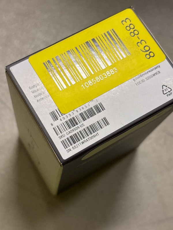 Photo 1 of Google Fitbit Air - Screenless Activity Tracker with Fitness, Heart Rate, and Sleep Tracking - Personalized AI-Powered Coaching - Up to 7 Days’ Battery Life - Works with iOS and Android - Obsidian