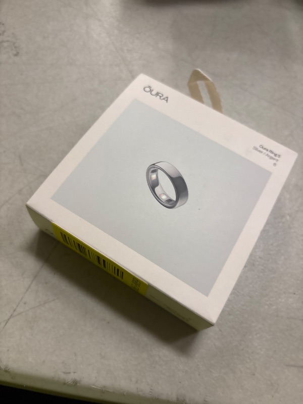 Photo 1 of Oura Ring 5 - Silver - Size 6 - World’s Smallest Smart Ring - Sleep, Activity, Women’s Health, AI Advisor, 1 Week of Battery Life, Size Before You Buy, Android & iOS Compatible