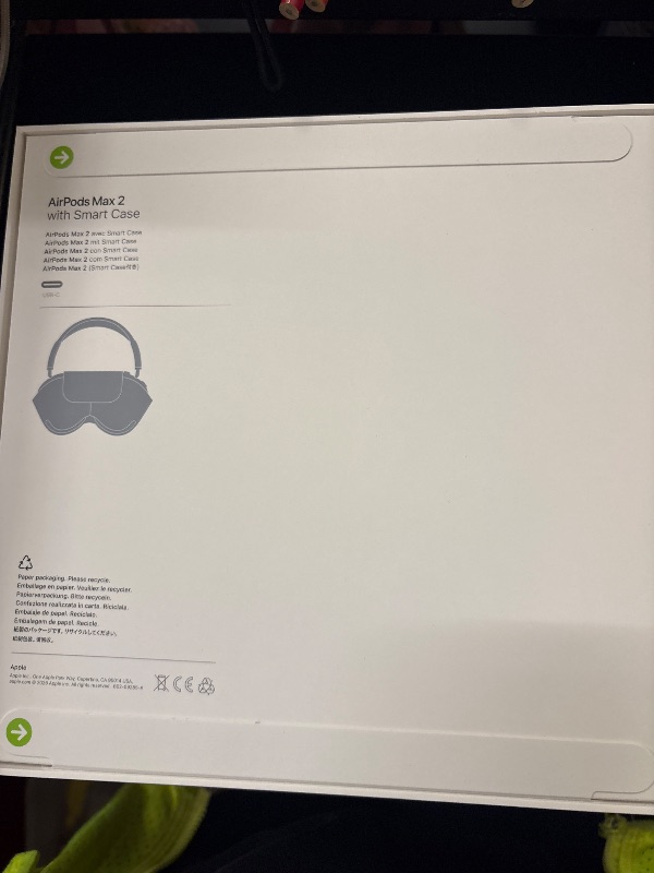 Photo 1 of AirPods Max 2 w Smart Case