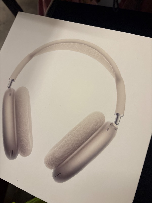 Photo 1 of AirPods Max 2 w Smart Case