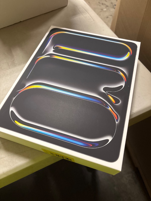 Photo 1 of Apple iPad Pro 13-inch (M5): Ultra Retina XDR Display, 512GB, Landscape 12MP Front Camera/12MP Back Camera, LiDAR Scanner, Wi-Fi 7 with Apple N1, Face ID, All-Day Battery Life — Space Black