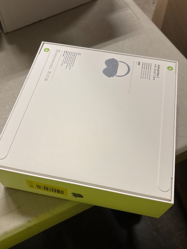 Photo 1 of Apple AirPods Max 2 Wireless Over-Ear Headphones, Active Noise Cancellation, Adaptive Audio, Personalized Spatial Audio, Live Translation, Bluetooth Headphones for iPhone – Starlight