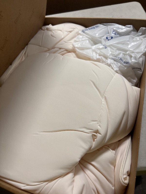 Photo 1 of REST® Evercool® Cooling Comforter, Full/Queen, Blanket for Hot Sleepers, All Season Bedding to Keep Cool for Night Sweats, Breathable Lightweight Blanket, 90"x90" Inches, Snow Ivory