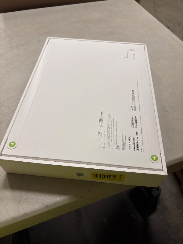 Photo 1 of Apple 2026 MacBook Air 15-inch Laptop with M5 chip: Built for AI, 15.3-inch Liquid Retina Display, 16GB Unified Memory, 512GB SSD, 12MP Center Stage Camera, Touch ID, Wi-Fi 7; Silver
