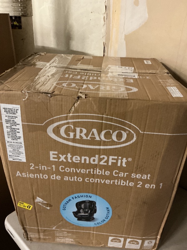 Photo 1 of Graco Extend2Fit Convertible Car Seat, Gotham
