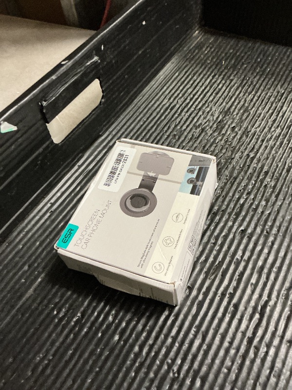 Photo 1 of ESR MagSafe Car Mount - Grey