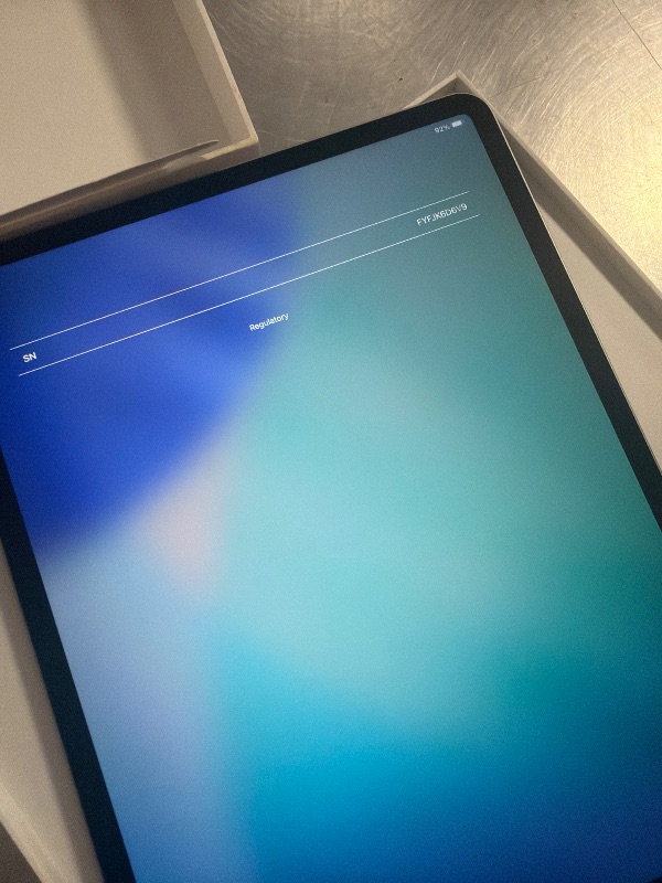 Photo 1 of iPad Air 13 inch
