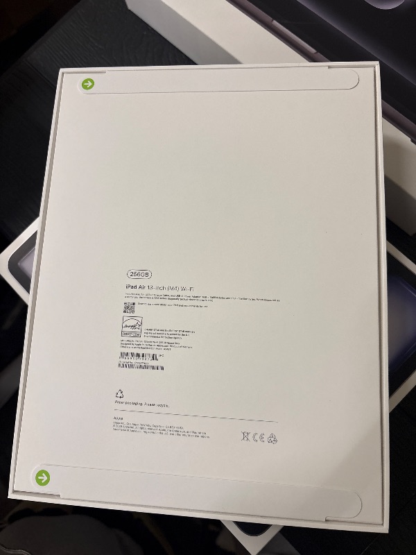 Photo 1 of iPad Air 13 inch