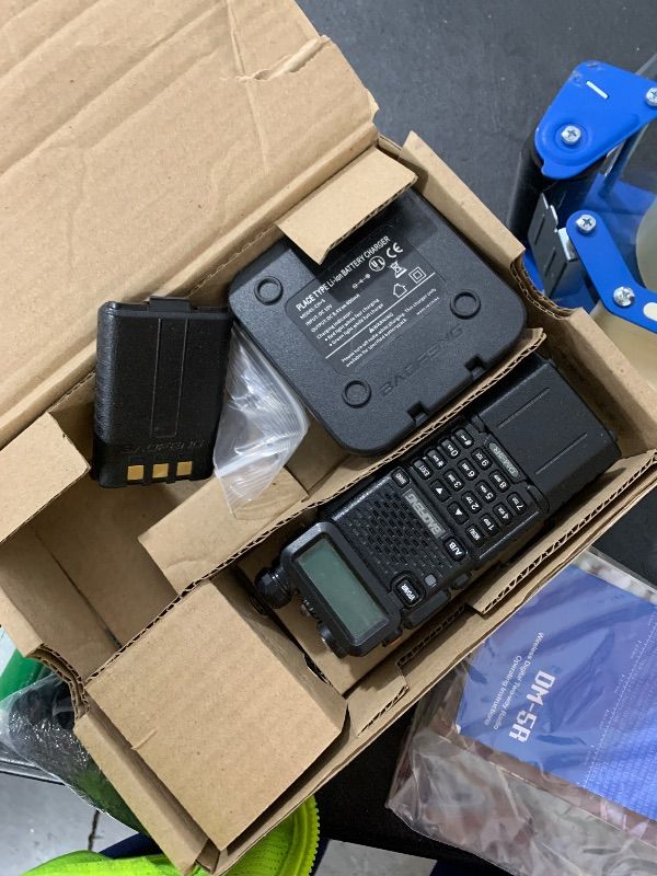 Photo 1 of Uniden BCD436HP HomePatrol Series Digital Handheld Scanner. TrunkTracker V, Simple Programming, S.A.M.E. Emergency/Weather Alert, Covers USA and Canada
