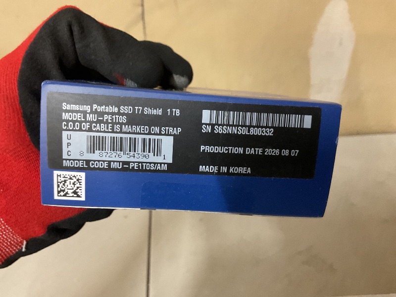 Photo 1 of Samsung T7 Shield Portable SSD 1TB, USB 3.2 Gen 2, Up to 1,050 MB/s