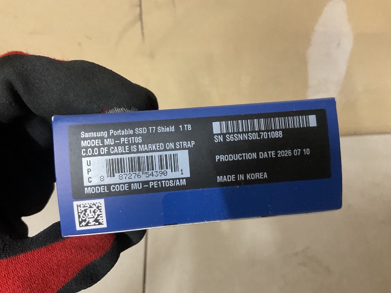 Photo 1 of Samsung T7 Shield Portable SSD 1TB, USB 3.2 Gen 2, Up to 1,050 MB/s
