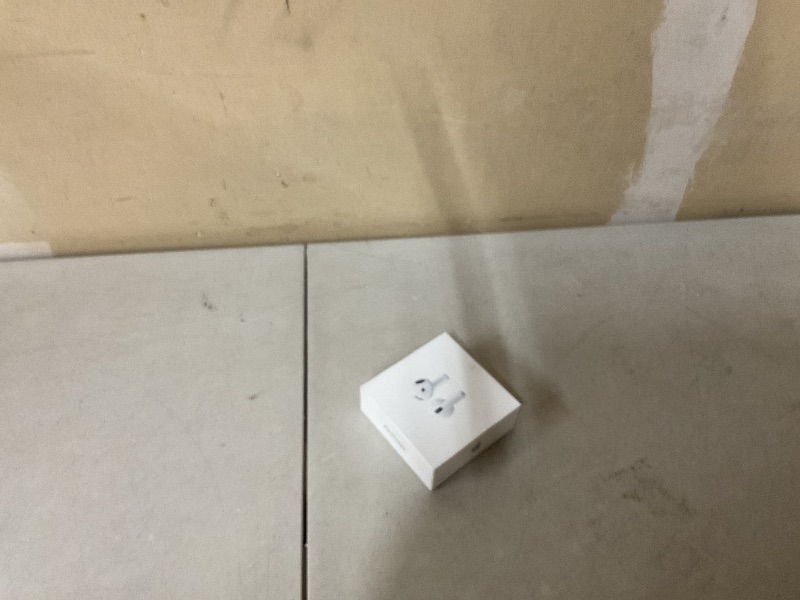 Photo 1 of Apple AirPods 4 Wireless Earbuds