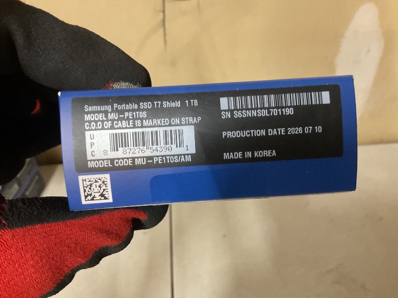 Photo 1 of Samsung T7 Shield Portable SSD 1TB, USB 3.2 Gen 2, Up to 1,050 MB/s