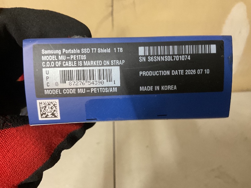 Photo 1 of Samsung T7 Shield Portable SSD 1TB, USB 3.2 Gen 2, Up to 1,050 MB/s