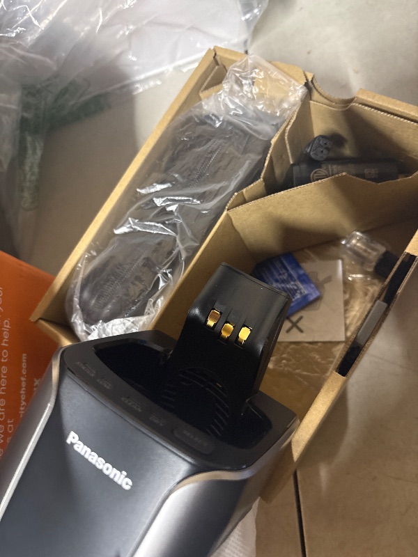 Photo 1 of Panasonic ARC5 Foil Shaver with Cleaning Station
