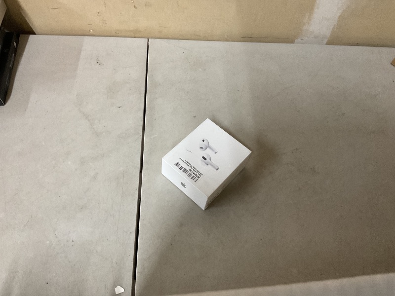 Photo 1 of Apple AirPods Pro 3 Wireless Earbuds