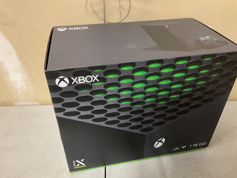 Photo 1 of Xbox Series X - Gaming Console - 1TB SSD - Includes Wireless Controller - 4K Gaming - 120FPS - Carbon Black
