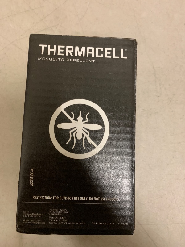 Photo 1 of Thermacell E-ZoneGuard Patio Max Mosquito Repellent 12Hr Bat + Chrging Dock