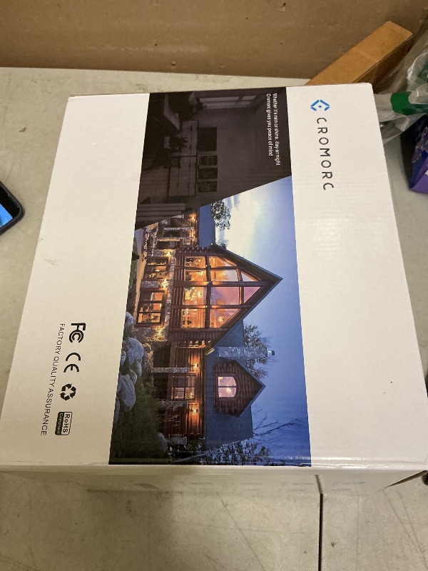 Photo 1 of Cromorc 10CH Expandable Wireless Security Camera System with 10.1" Monitor