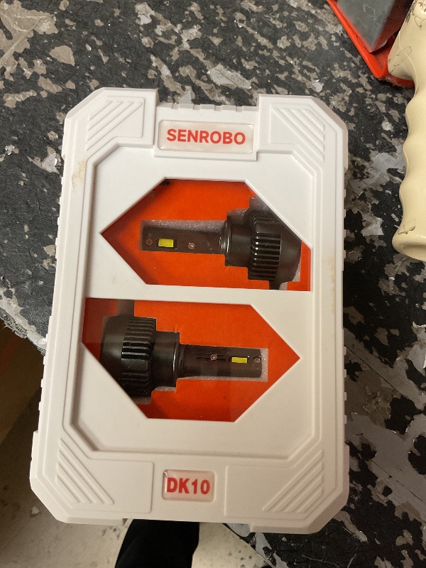 Photo 1 of SENROBO Fit for Nissan 2004-2014 Altima Maxima Murano 2008-2013 Rogue Low Beam D2S Xenon Bulbs Only, Projector 35W HID Light Replace, 30000LM 600% Brighter D2SC1 Bi-xenon Light, 6000K White, Pack of 2