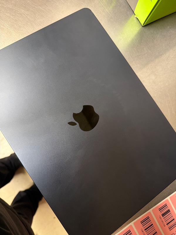 View 5 of Apple MacBook Air with Apple M3 Chip, 13-inch, 8GB RAM, 256GB SSD Storage, Midnight (Renewed)