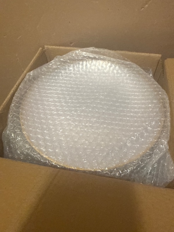 Photo 1 of Rubtlamp 100Pcs Clear Plastic Plates, 10 Inch Dinner Plates with Hammered Design, Fancy Disposable Plate, Heavy Duty Dinner Platos for Party Daily Use