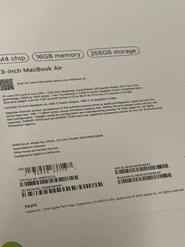 Photo 1 of Apple 2025 MacBook Air 13-inch Laptop with M4 chip: Built for Apple Intelligence, 13.6-inch Liquid Retina Display, 16GB Unified Memory, 256GB SSD Storage, 12MP Center Stage Camera, Touch ID; Starlight