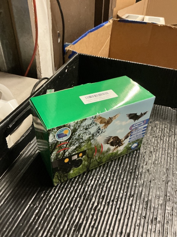 Photo 1 of 2026 New Ultrasonic Bird Repeller Solar Powered Outdoor Motion Activated Bird Pigeon Deterrents for Outside IP65 Woodpecker Goose Repellent Devices for Rooftops Porch Patio Balconies