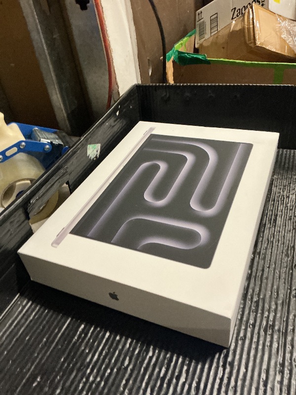 Photo 1 of Apple 2026 MacBook Pro Laptop with Apple M5 Pro chip with 18-core CPU and 20-core GPU: Built for AI, 16.2-inch Liquid Retina XDR Display, 24GB Unified Memory, 1TB SSD, Wi-Fi 7; Silver