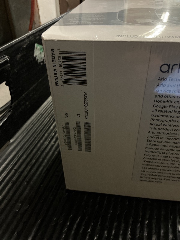 Photo 1 of Arlo Ultra 2 Spotlight Camera 4K HDR (2 Cameras, SmartHub Included & Required) | Wireless Home Security Camera | Color Night Vision, Motion Sensor, 180º View, 2-Way Audio, White