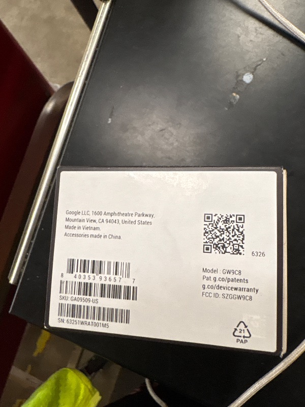 Photo 1 of Google Fitbit air 