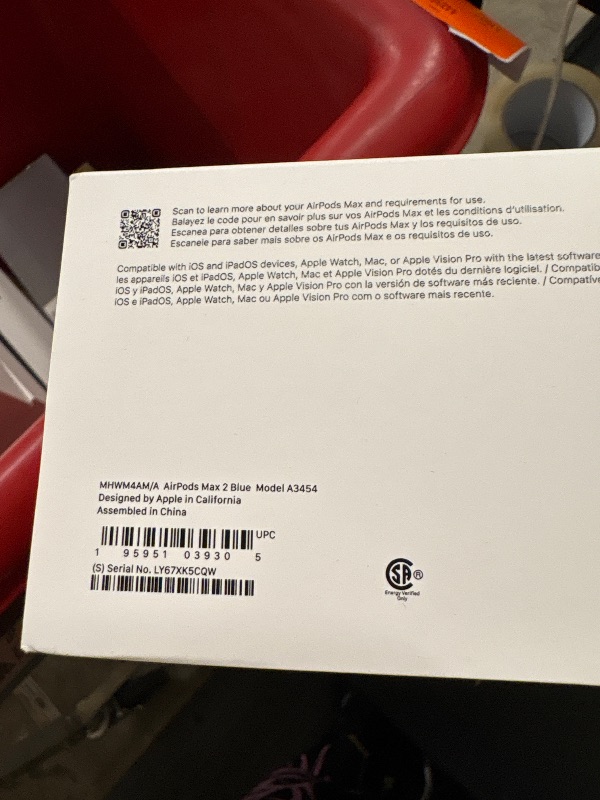 Photo 1 of AirPods Max 2 w Smart Case 
