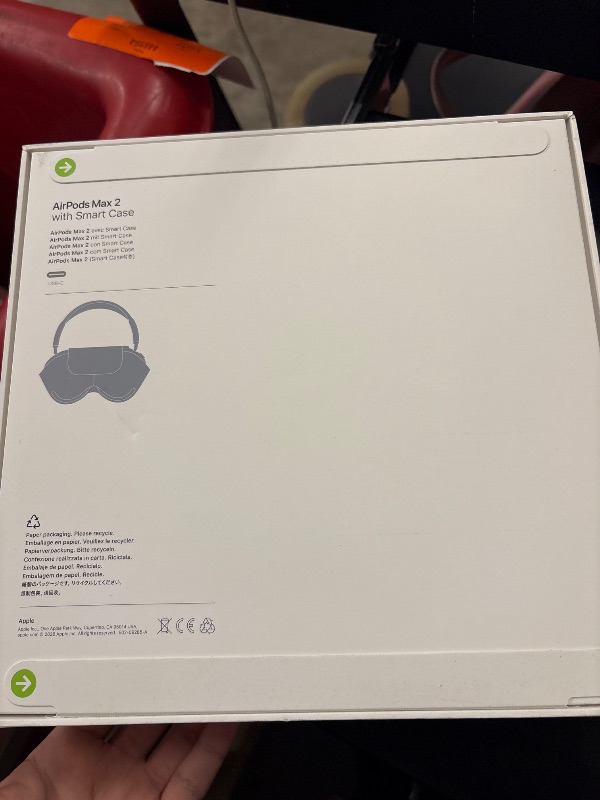 Photo 1 of AirPods Max 2 w Smart Case 