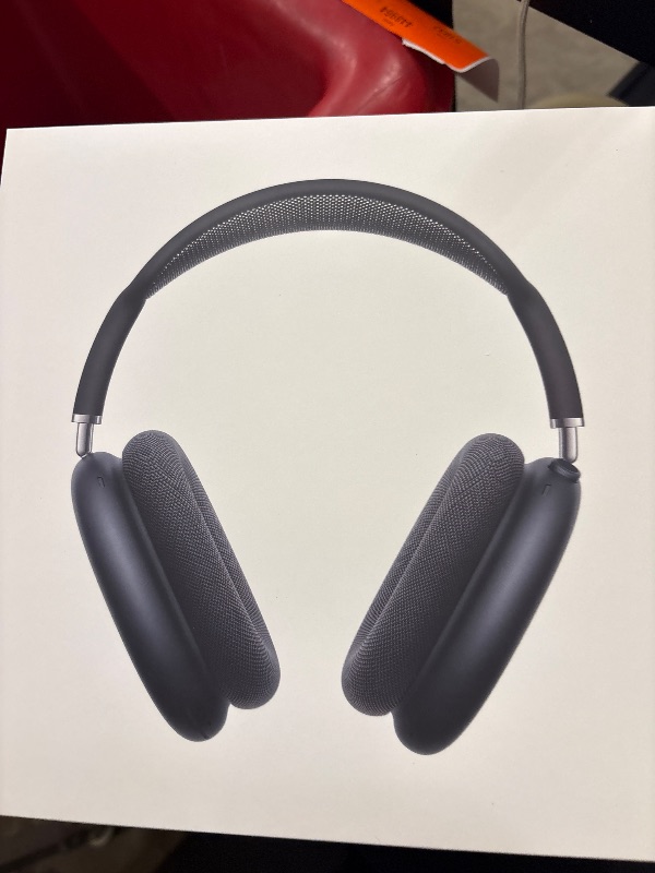 Photo 1 of AirPods Max 2 w Smart Case