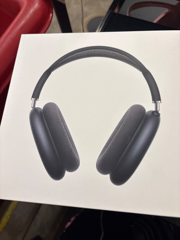 Photo 1 of AirPods Max 2 w Smart Case