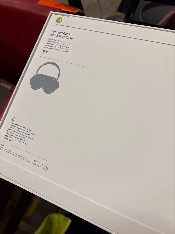 Photo 1 of AirPods Max 2 w Smart Case