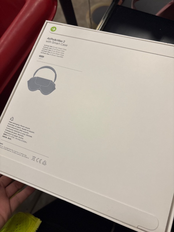 Photo 1 of AirPods Max 2 w Smart Case
