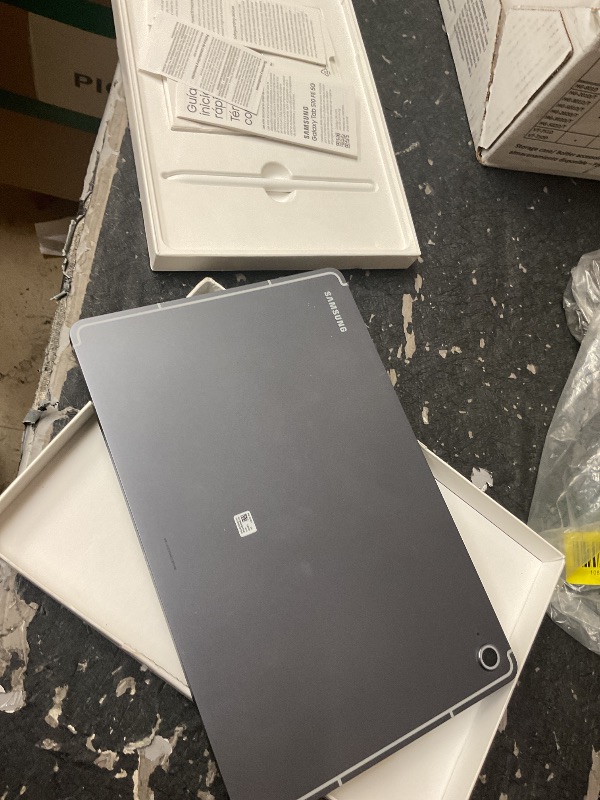 Photo 1 of Samsung Galaxy Tab S10 FE 10.9”128 GB Android Tablet,(T-Mobile Network),IP68 Water & Dust-Resistant,Long Battery Life,Powerful Processor,S Pen, 13MP Camera,Lightweight Design,US Version, 2025, Gray