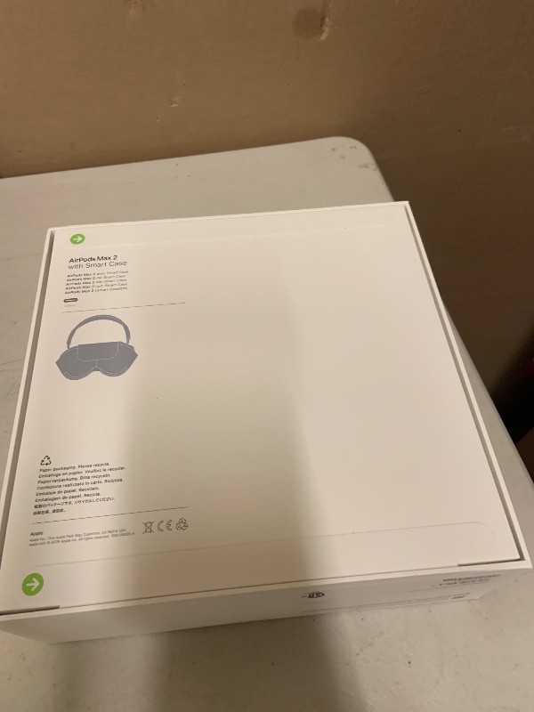 Photo 1 of Apple AirPods Max 2 Wireless Over-Ear Headphones, Active Noise Cancellation, Adaptive Audio, Personalized Spatial Audio, Live Translation, Bluetooth Headphones for iPhone – Starlight