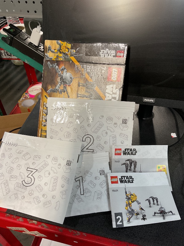 View 2 of ***MISSING PARTS***

LEGO Star Wars 327th Star Corps Clone Troopers Battle Pack Building Toy - Pretend Play Set for Boys & Girls, Ages 7+ - Collectible Model Kit & Kids Room Decor - Gift Idea for Birthdays - 75431
