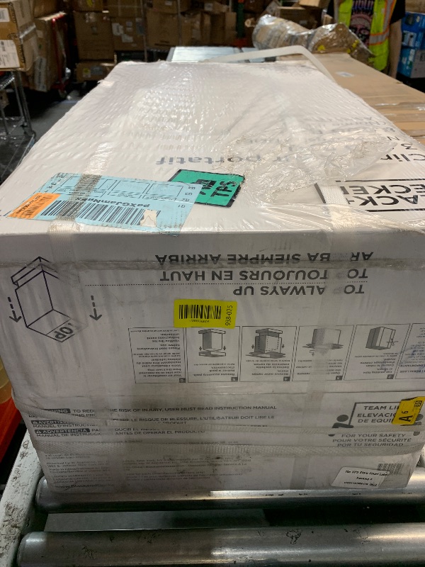 View 2 of **BRAND NEW FACTORY SEALED**
BLACK+DECKER Portable Air Conditioner, 9,000 BTU