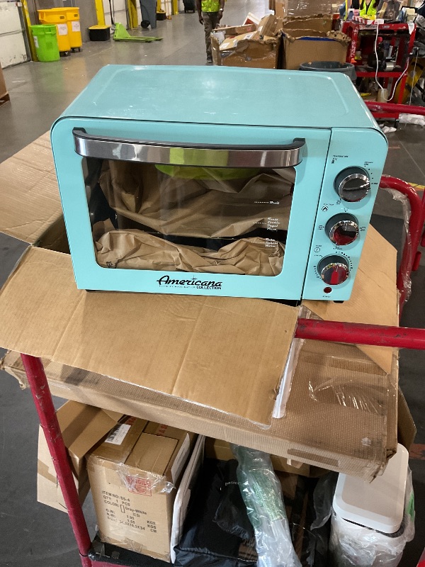 View 4 of *** ITEM DIFFERS FROM STOCK PHOTO - SEE IMAGE ***
Nostalgia Retro 0.7 Cu. Ft. Countertop Microwave Oven - blue